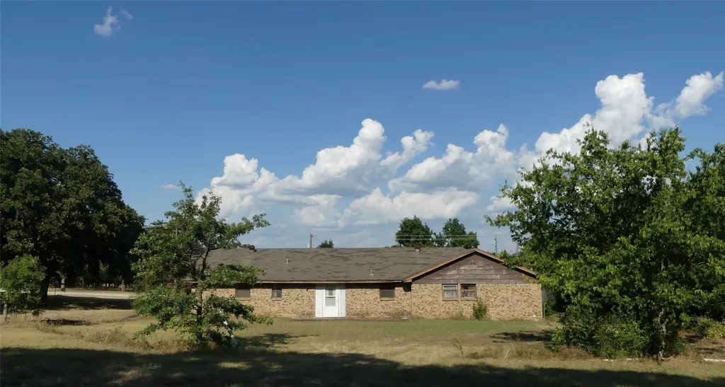 5324 Parker Henderson Road Fort Worth TX 76119