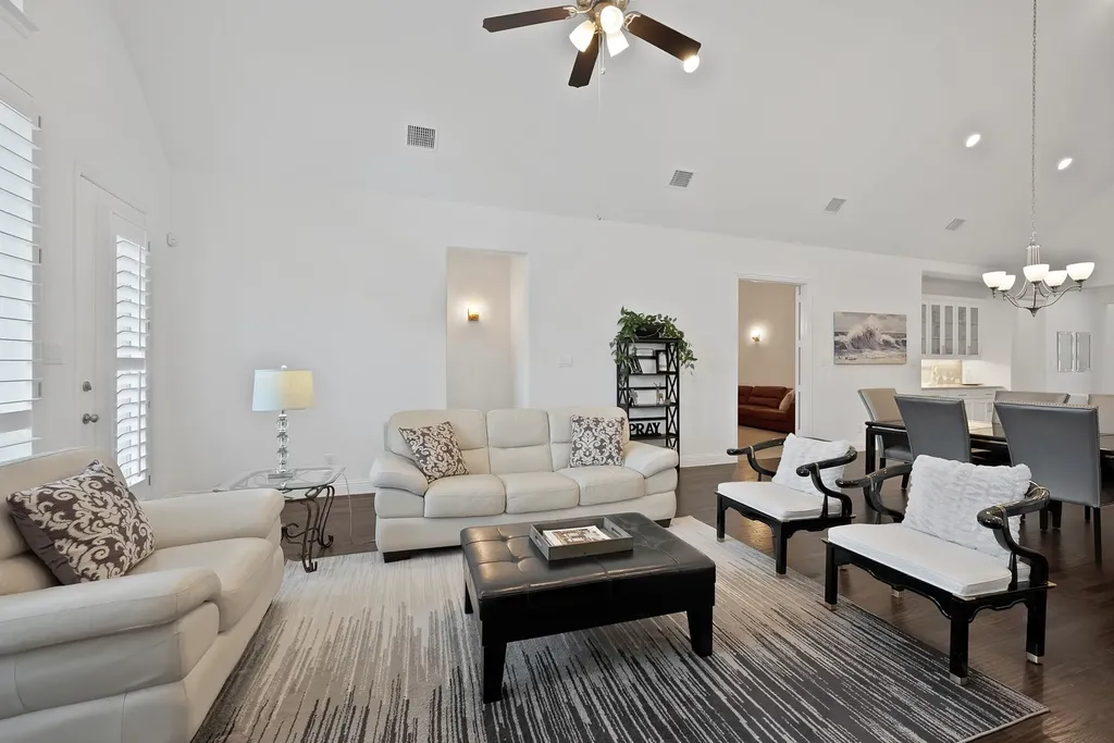 8260 Halifax The Colony TX 75056
