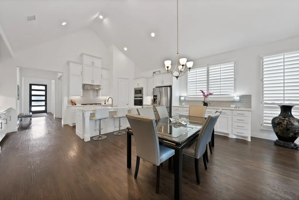 8260 Halifax The Colony TX 75056