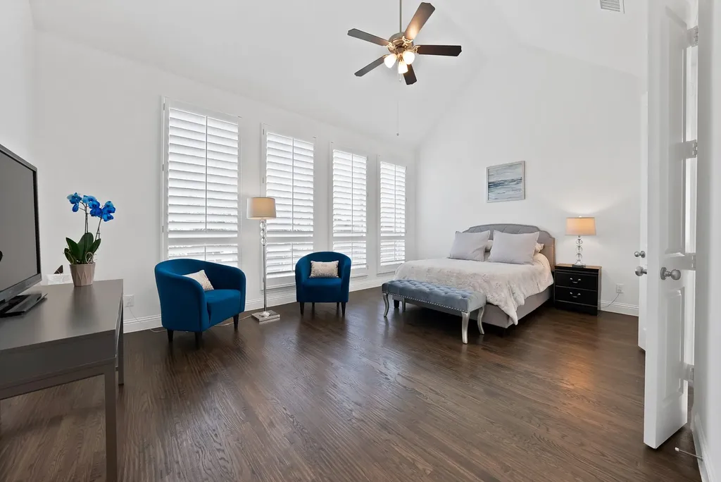 8260 Halifax The Colony TX 75056