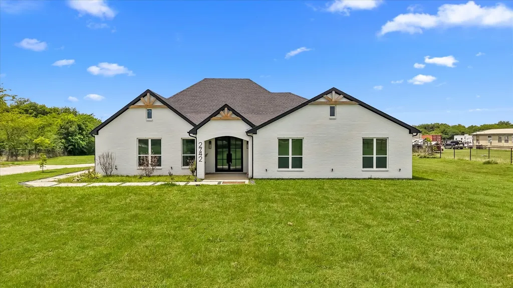 2742 Sundown Drive Kaufman TX 75142