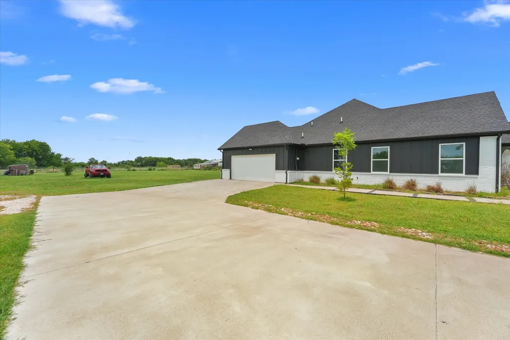 2742 Sundown Drive Kaufman TX 75142