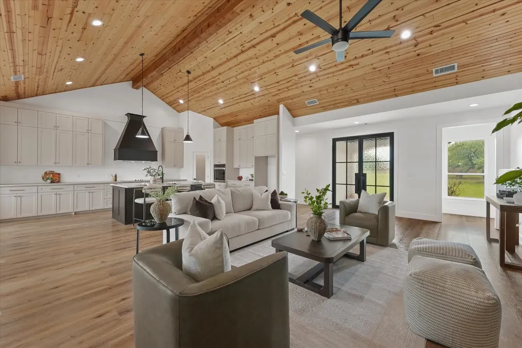 2742 Sundown Drive Kaufman TX 75142