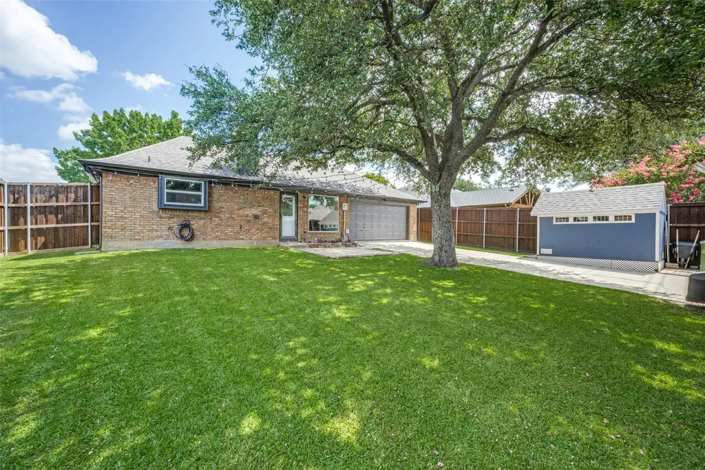 1686 Crosshaven Drive Lewisville TX 75077