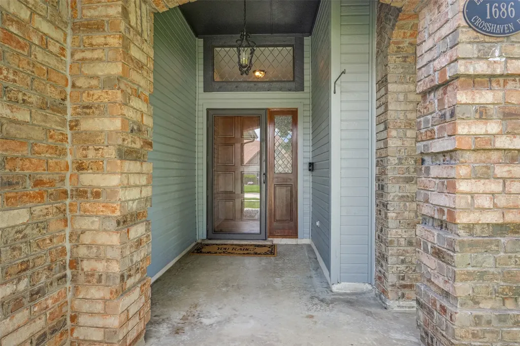 1686 Crosshaven Drive Lewisville TX 75077