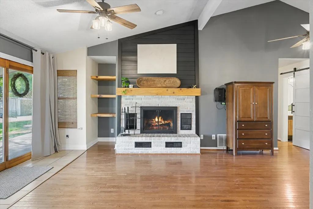 838 Vz County Road 4404 Ben Wheeler TX 75754