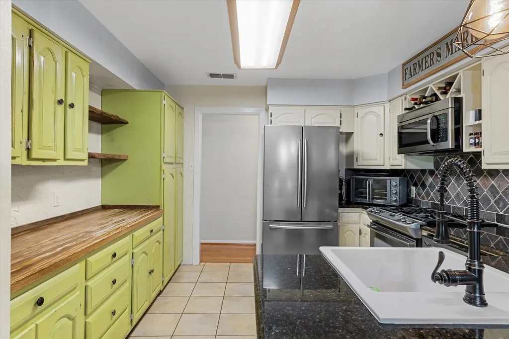 838 Vz County Road 4404 Ben Wheeler TX 75754