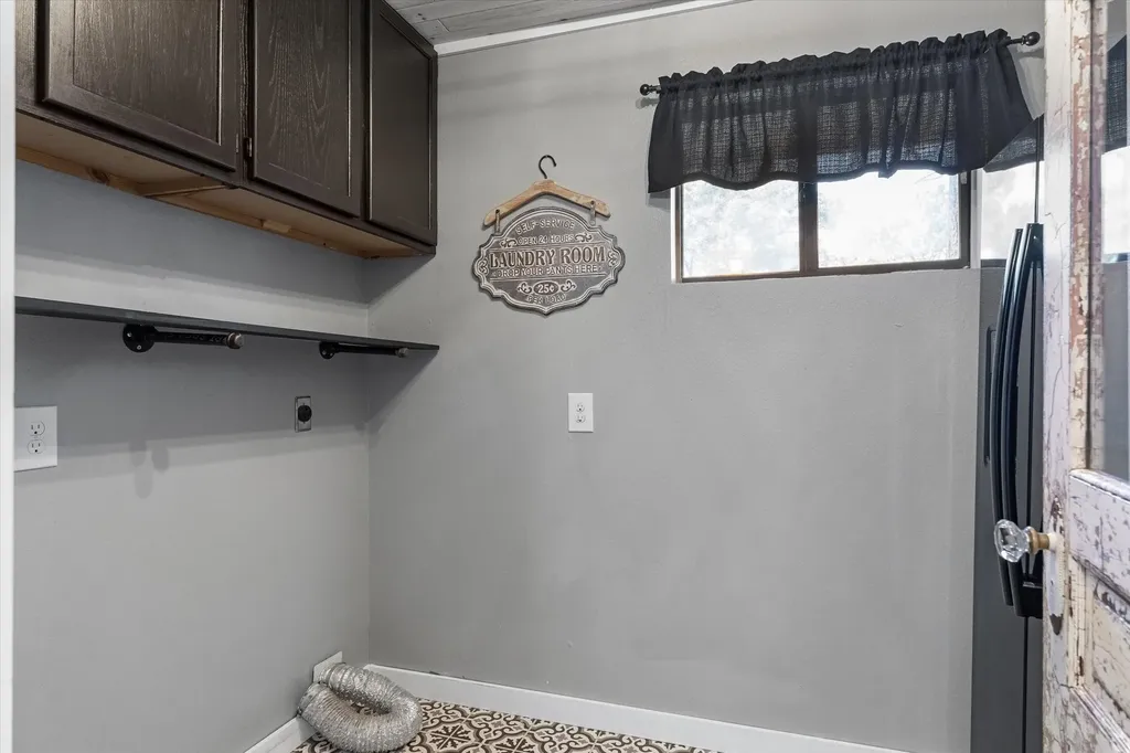 838 Vz County Road 4404 Ben Wheeler TX 75754