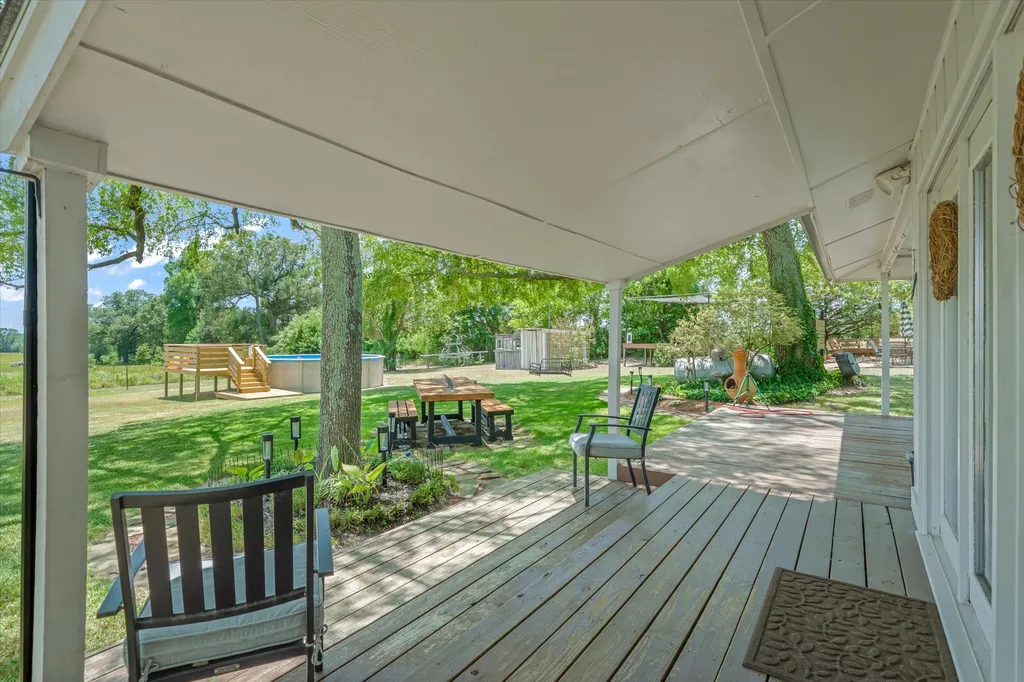 838 Vz County Road 4404 Ben Wheeler TX 75754