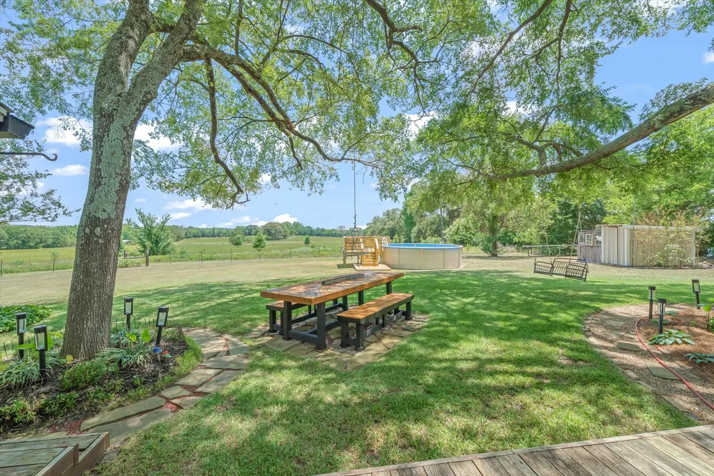 838 Vz County Road 4404 Ben Wheeler TX 75754