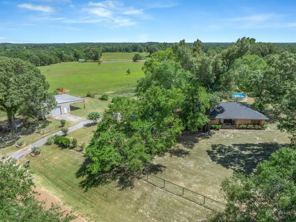 838 Vz County Road 4404 Ben Wheeler TX 75754