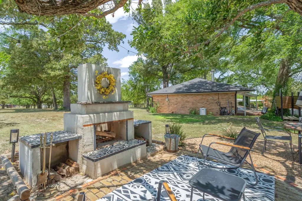 838 Vz County Road 4404 Ben Wheeler TX 75754