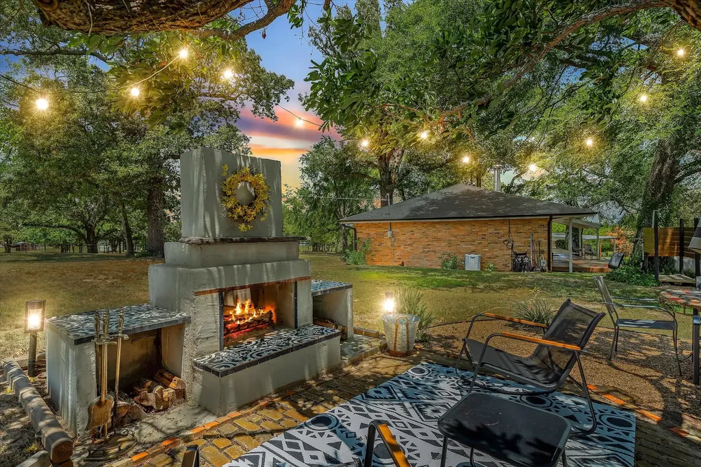 838 Vz County Road 4404 Ben Wheeler TX 75754