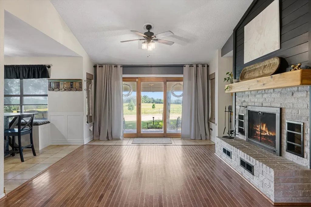 838 Vz County Road 4404 Ben Wheeler TX 75754