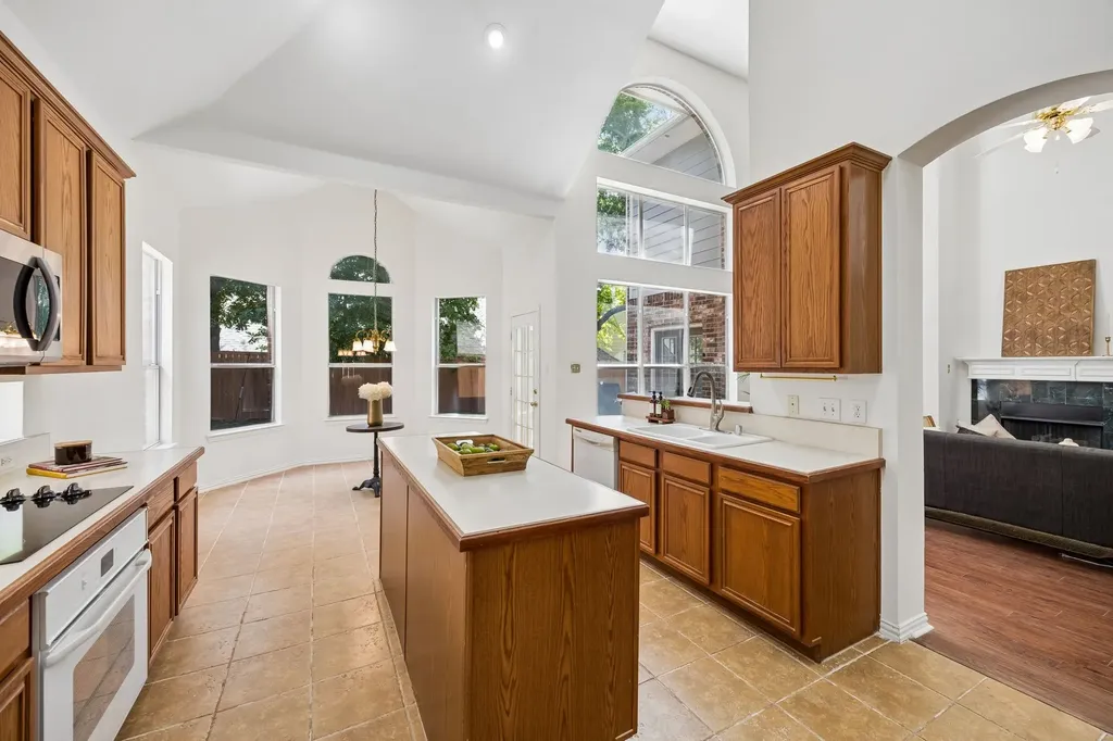 505 Blue Spring Drive Mckinney TX 75072