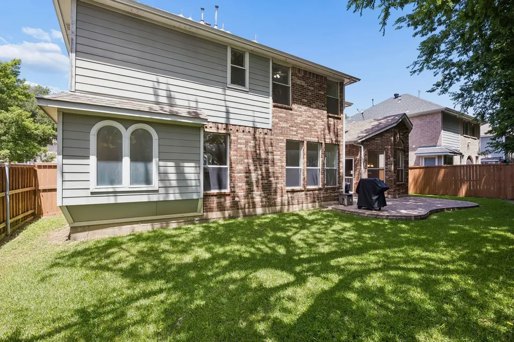 505 Blue Spring Drive Mckinney TX 75072