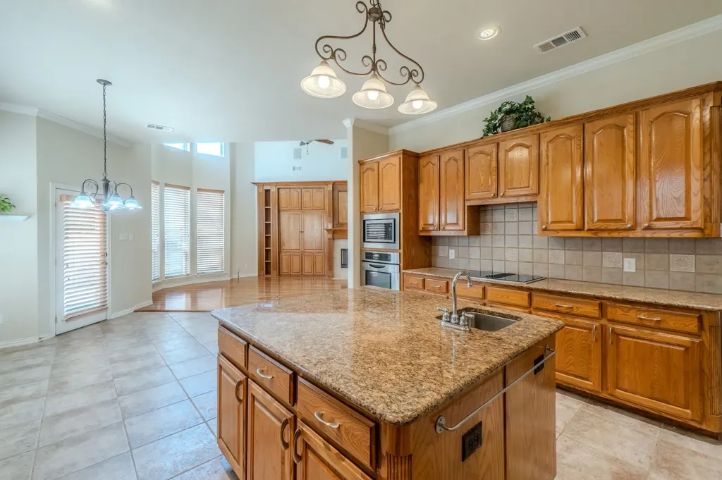 904 Ascension Drive Hurst TX 76053