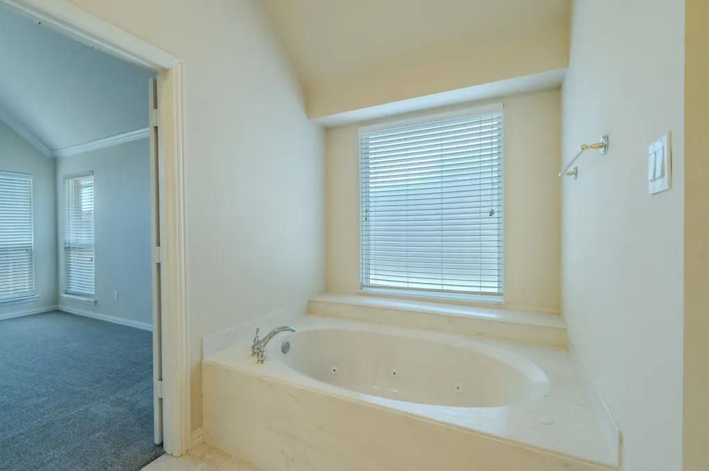 904 Ascension Drive Hurst TX 76053