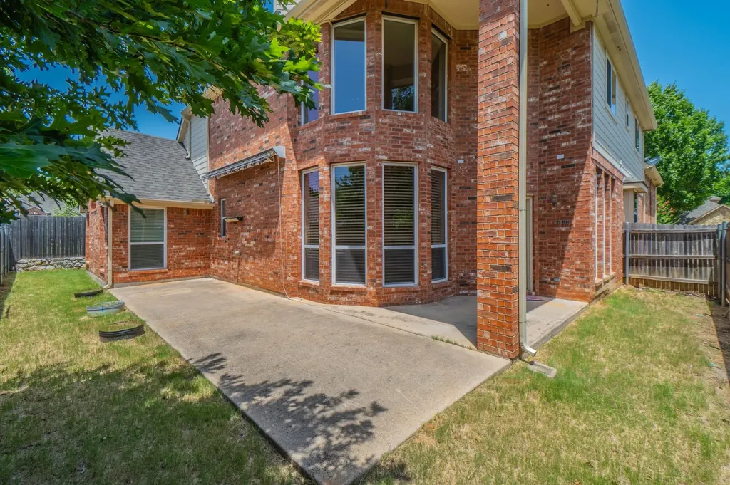 904 Ascension Drive Hurst TX 76053