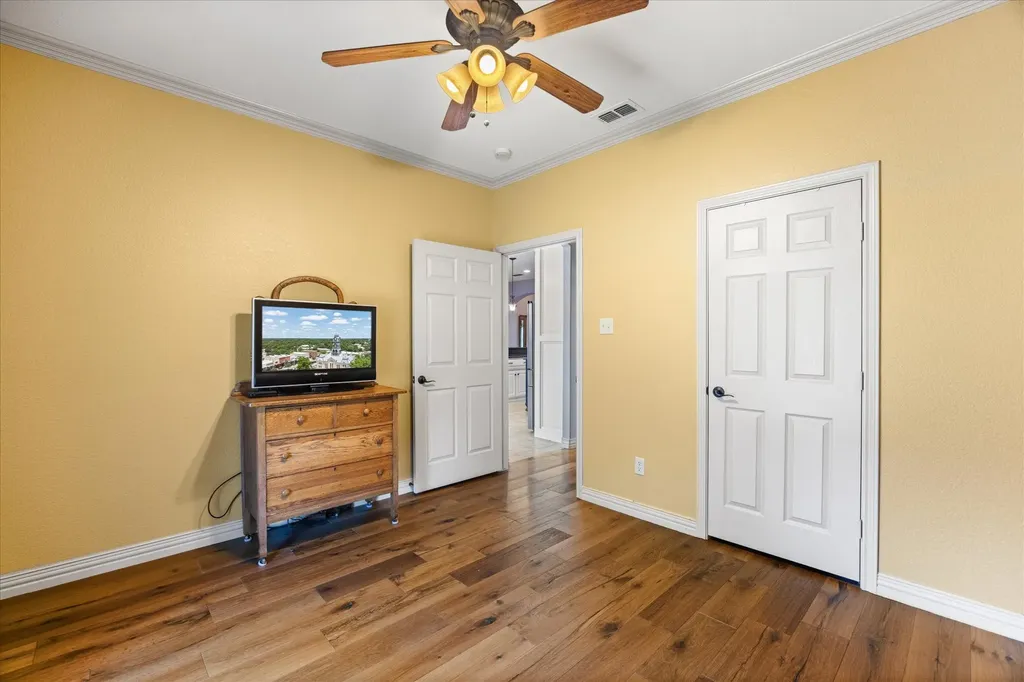 2211 Tanton Sound Court Granbury TX 76049