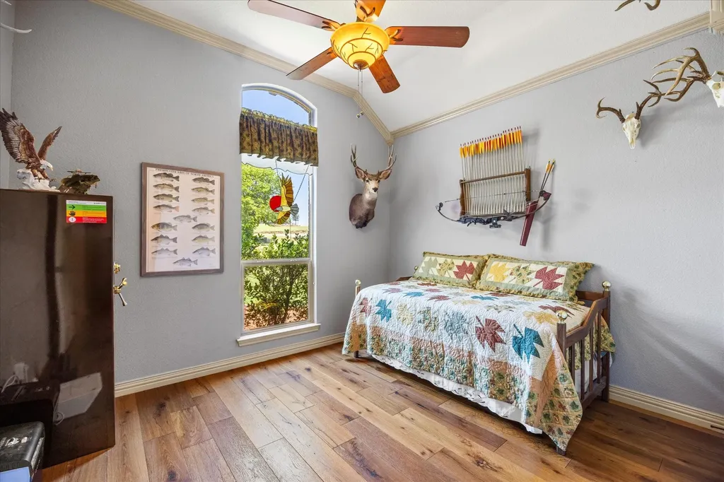 2211 Tanton Sound Court Granbury TX 76049