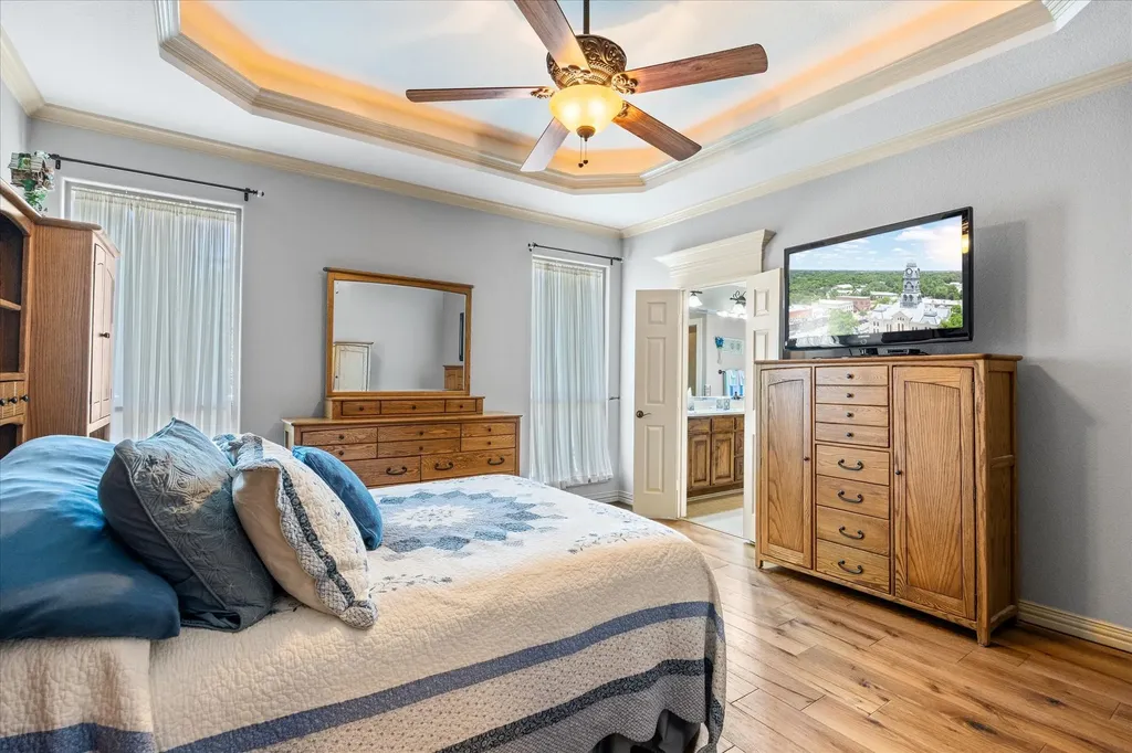 2211 Tanton Sound Court Granbury TX 76049