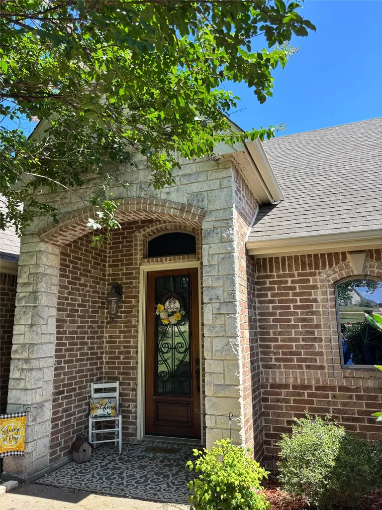 2211 Tanton Sound Court Granbury TX 76049