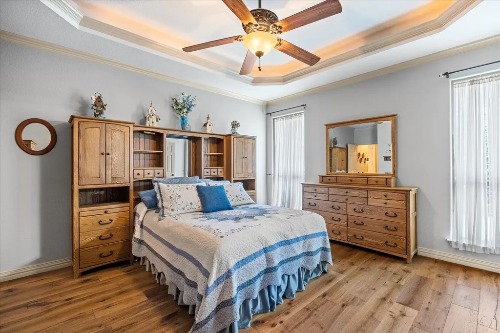 2211 Tanton Sound Court Granbury TX 76049
