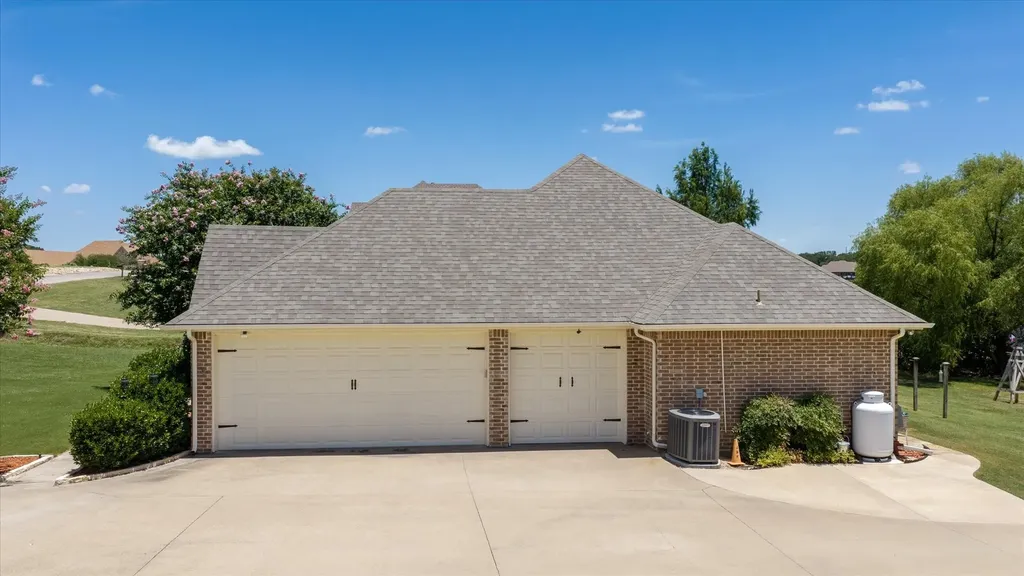 2211 Tanton Sound Court Granbury TX 76049