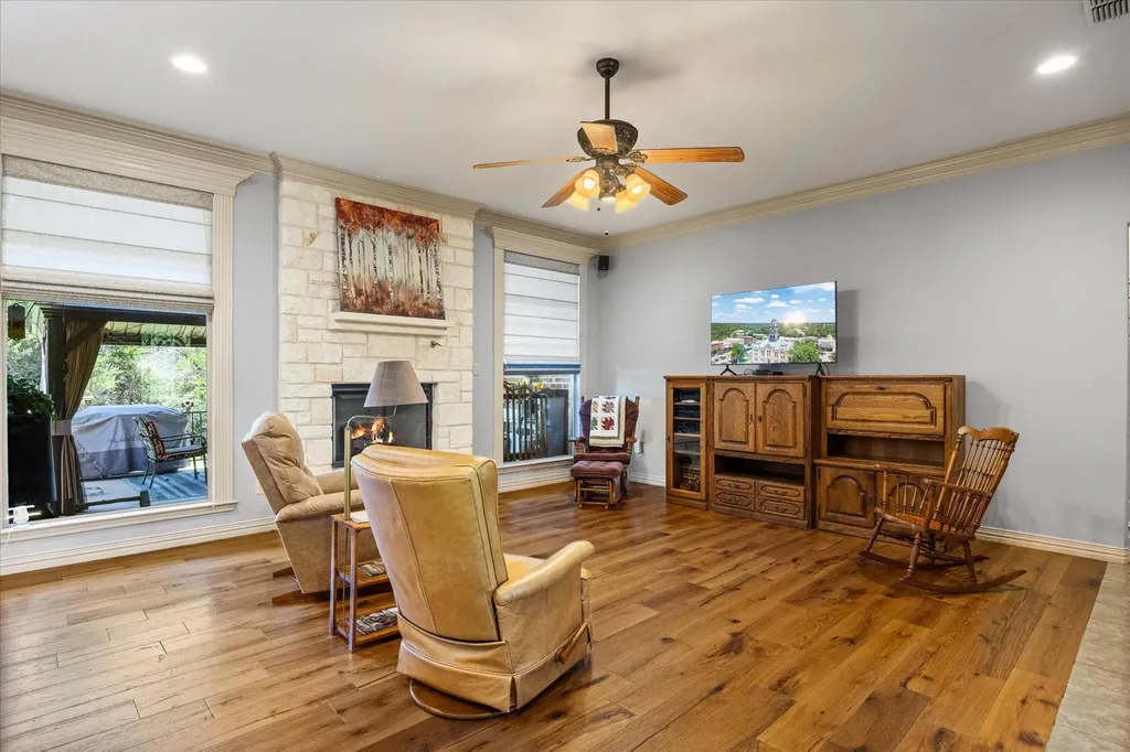2211 Tanton Sound Court Granbury TX 76049