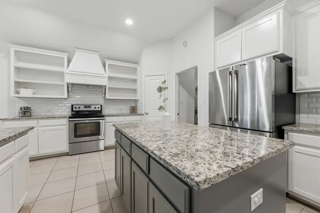 505 Inwood Street Benbrook TX 76126