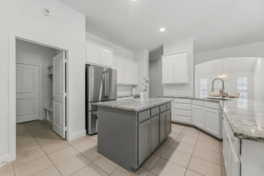 505 Inwood Street Benbrook TX 76126