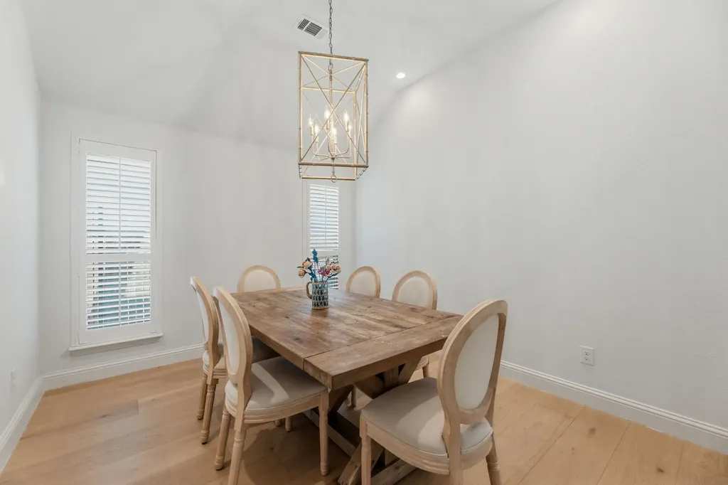 505 Inwood Street Benbrook TX 76126