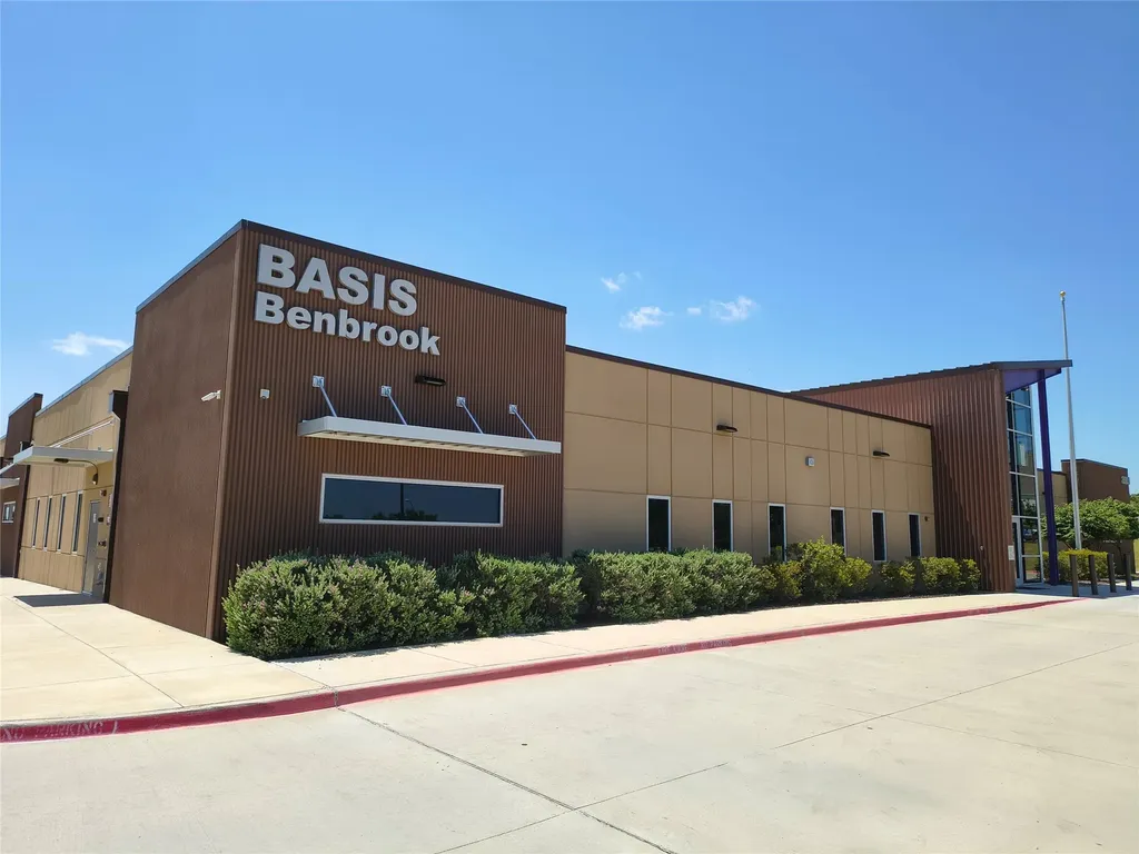 505 Inwood Street Benbrook TX 76126
