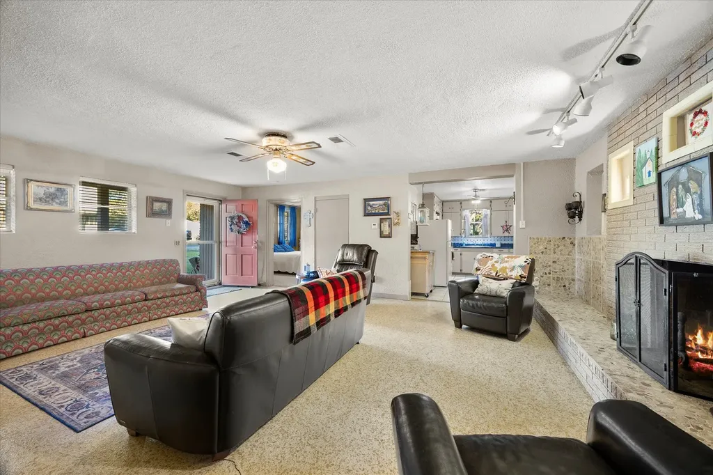 2097 County Road 3830 Quinlan TX 75474
