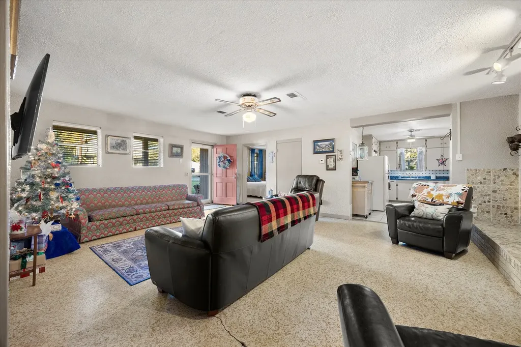 2097 County Road 3830 Quinlan TX 75474