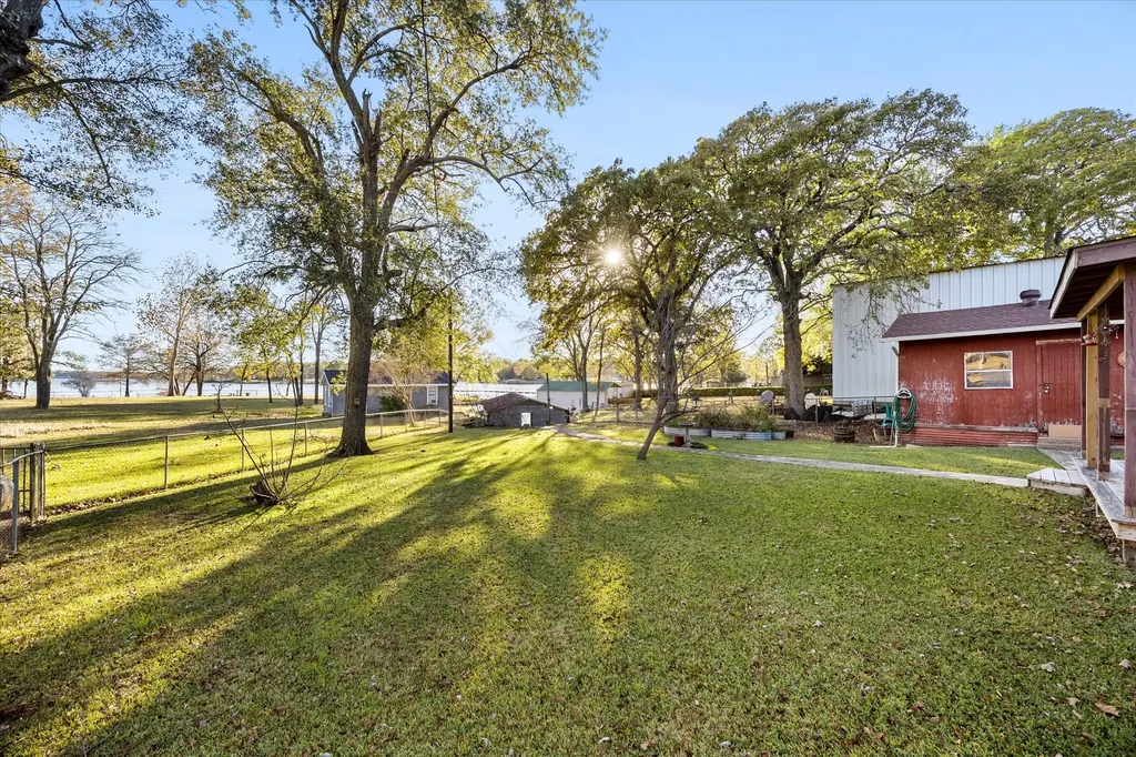 2097 County Road 3830 Quinlan TX 75474