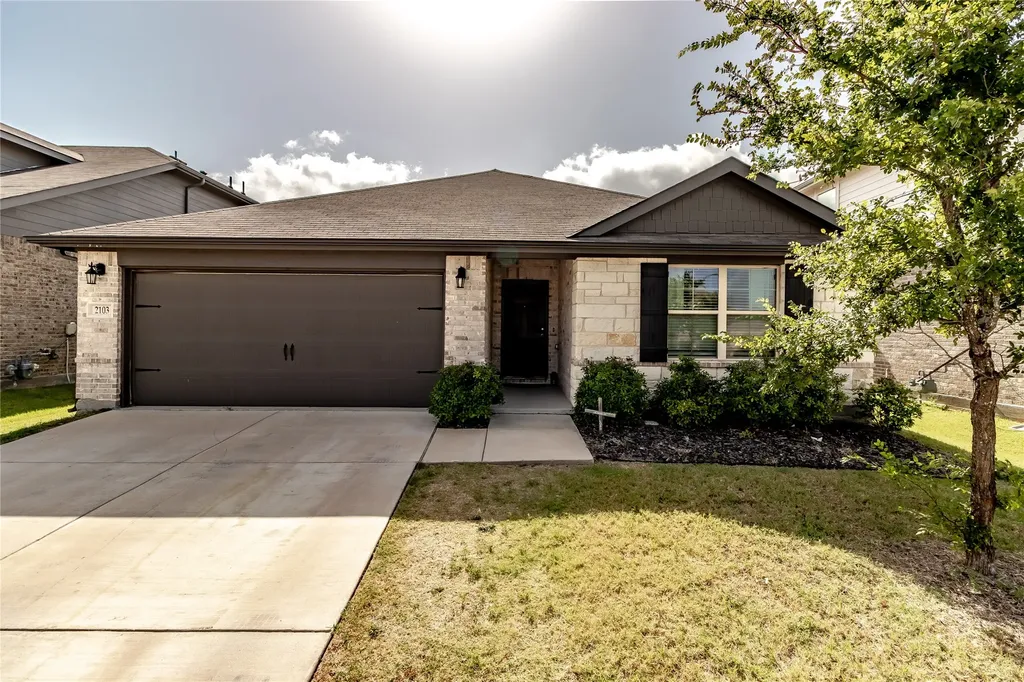 2103 Muscovy Street Crandall TX 75114