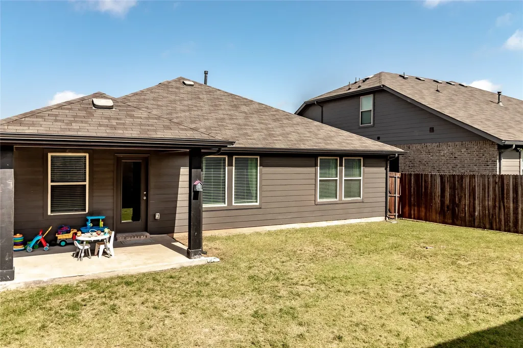 2103 Muscovy Street Crandall TX 75114