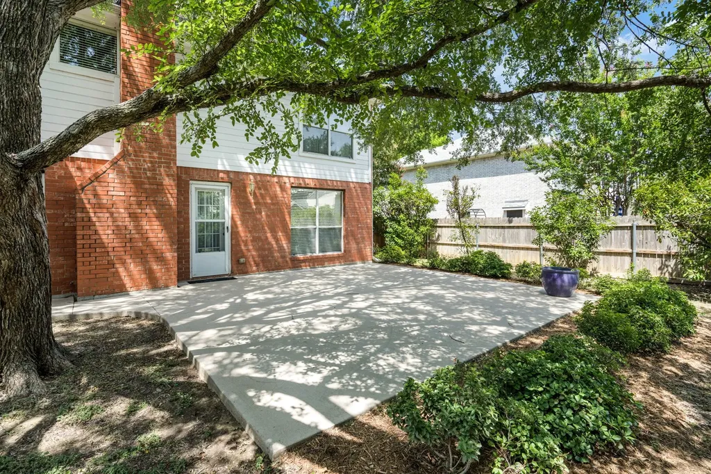 2024 Buffalo Bend Drive Lewisville TX 75067
