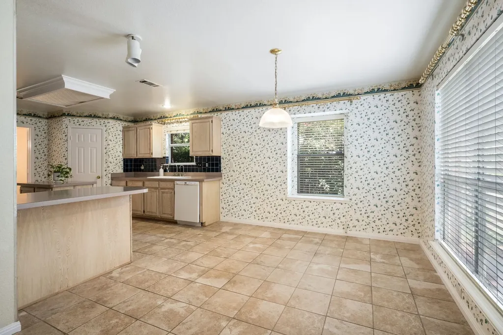 2024 Buffalo Bend Drive Lewisville TX 75067