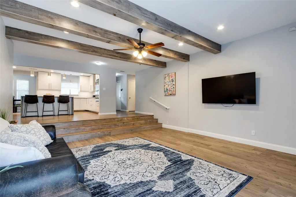 7064 Brooks Avenue Richland Hills TX 76118