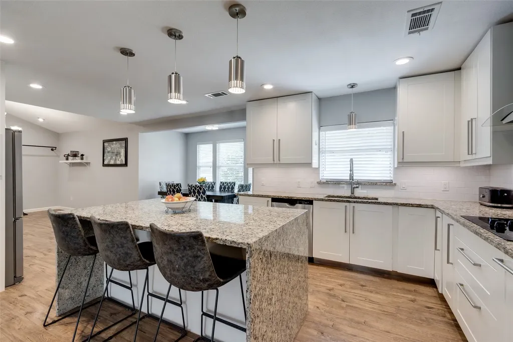 7064 Brooks Avenue Richland Hills TX 76118