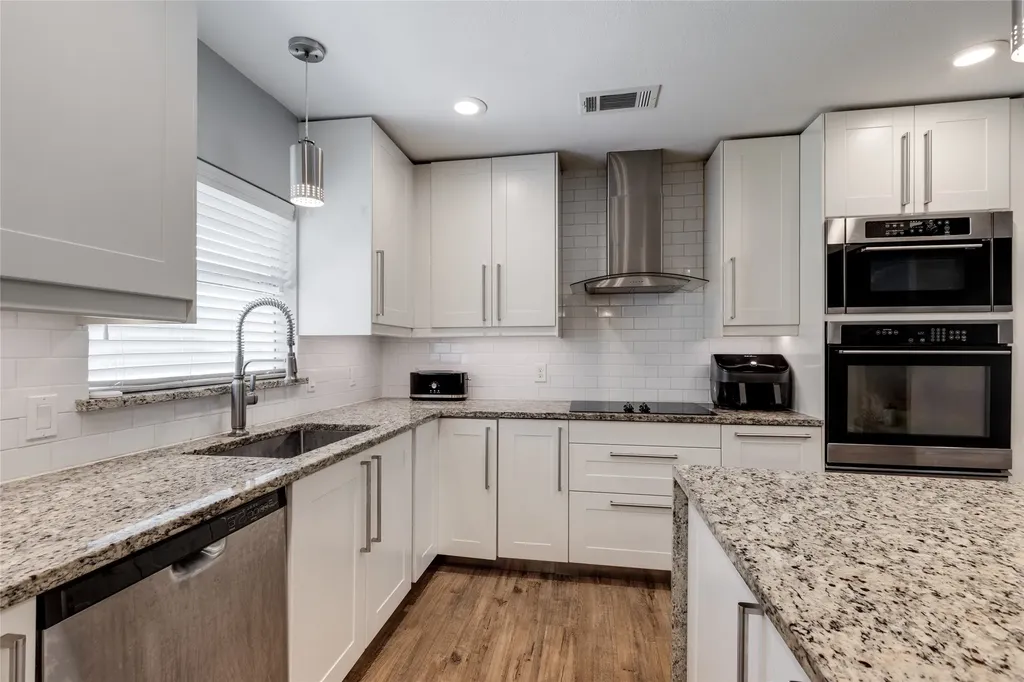 7064 Brooks Avenue Richland Hills TX 76118