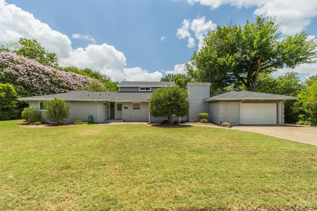 7064 Brooks Avenue Richland Hills TX 76118