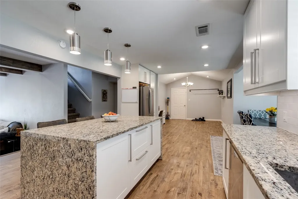 7064 Brooks Avenue Richland Hills TX 76118