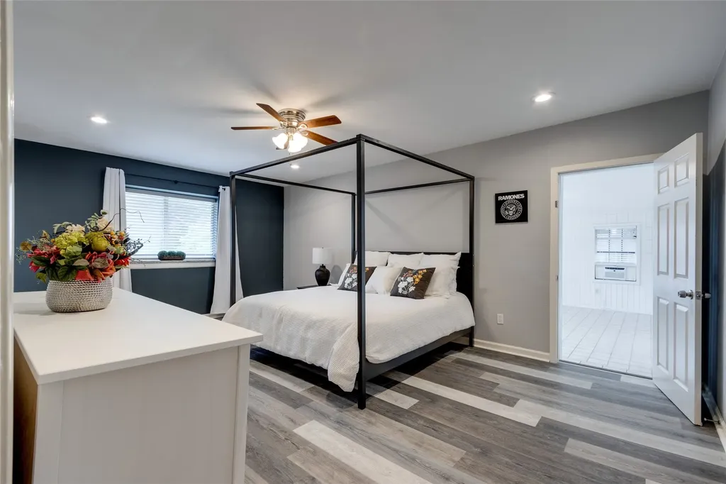 7064 Brooks Avenue Richland Hills TX 76118