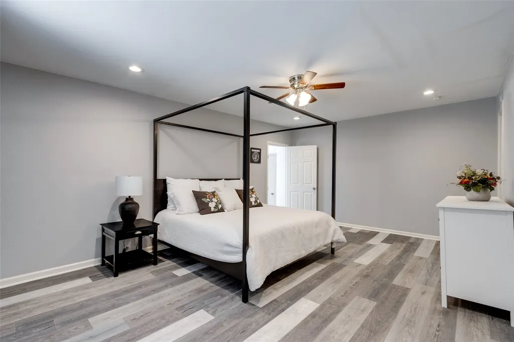 7064 Brooks Avenue Richland Hills TX 76118