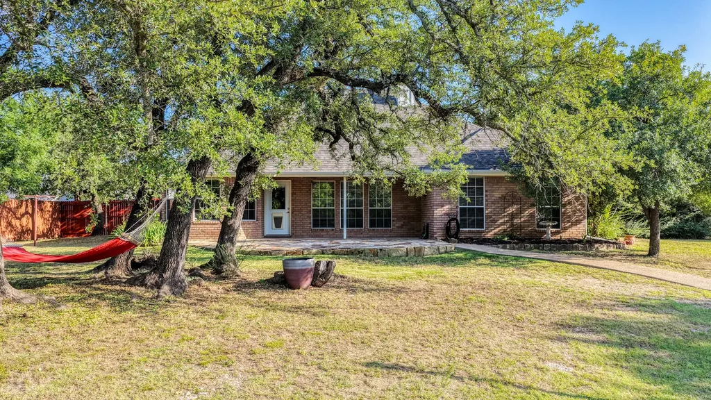808 W Couts Street Weatherford TX 76086