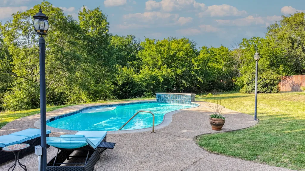 808 W Couts Street Weatherford TX 76086